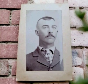 1800s Cosmopolitan Gallery Man Slicked Hair & Neck Tie Mustache Photo CDV Card - Picture 1 of 5