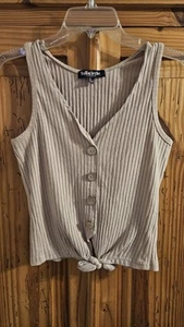 Womens Full Circle Size Large Beige Button Front Cropped Tank Top - Picture 1 of 3