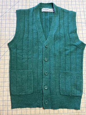 Vintage Brian MacNeil Sweater Vest Mens Small Green Buttoned V-Neck Cable Knit - Image 1 of 4