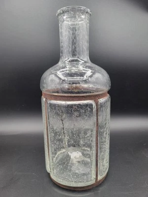 Jarrón botella de metal rústico de vidrio burbuja Pulegoso enjaulado West Elm moderno ~11" Foto 1 de 4