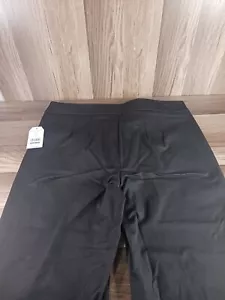 Time & Tru Womens Mid Rise Woven Capri Pants Size 12 (Black) - Picture 1 of 6
