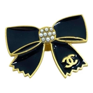 Chanel Pin Brooch Ribbon Motif Coco Mark Pearl Black Gold Plate - Picture 1 of 8