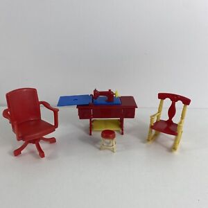 Vintage Renewal Dollhouse Sewing Machine And Chairs Lot Rocking Arm Chair Stook