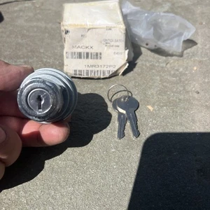 New Mack Peterbilt Kenworth Freightliner White Ignition Switch LOOK AT PICTURES - Picture 1 of 6