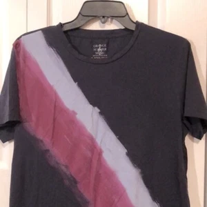 Size M Black Graphic Tee T-SHIRT and Burgundy Hugo Boss Orange Label Club Wear - Picture 1 of 8
