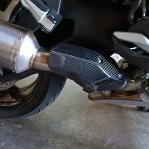 100% Real Carbon Fiber For 2020 - 2025 S1000XR Exhaust Guard Cover Heat Shield - Picture 1 of 4