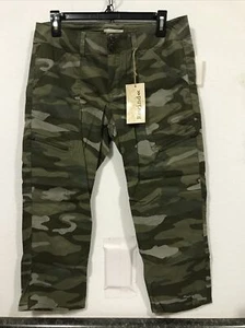 Rewind Women’s Cropped Pant Size 11 Green NWT (7-TW-103) - Picture 1 of 5