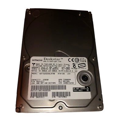 Hard disk HDT722525DLAT80 Hitachi Deskstar T7K250 250GB 7200RPM ATA-133 8MB 3.5 - Immagine 1 di 2