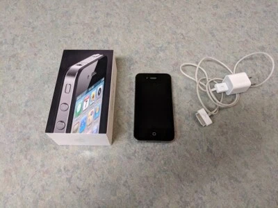 Apple iPhone 4 - 16GB - Black (Verizon)  - Image 1 of 4