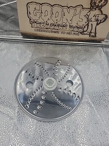 KitchenAid Reversible Shredding Disc Blade Fine & Medium - Picture 1 of 4