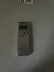 Sony IC Recorder ICD-UX70 MP3 USB Dictation Silver 4" Excellent - Works Great - Picture 1 of 1