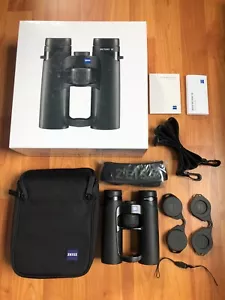 Zeiss Victory SF 10 x 32 Binoculars Latest Model 523225 - New In Open Box - Picture 1 of 5