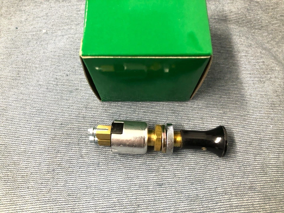 NEW JAGUAR XK120 WIPER SWITCH - Image 1 of 1