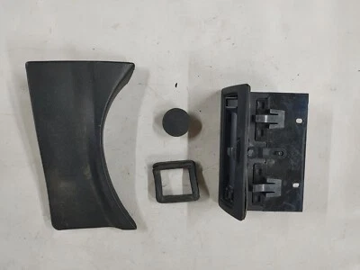 Honda Goldwing GL1200 1986 derecha salida de aire fresco ventilación y moldura 64480-MG9-680 Foto 1 de 4