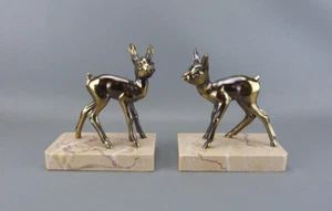 Ravissante paire de serre-livres en zing d'art, décor Bambi, socle marbre. - Foto 1 di 8
