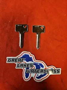 Cantidad 2 ¡Enviado! Llaves en blanco KW14R para varios modelos de Kawasaki ¡2 llaves a la puerta! - Imagen 1 de 5
