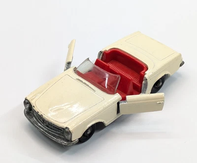 VTG "Matchbox" Made in England by Lesney Series No 27 Mercedes 230 SL - Image 1 of 4