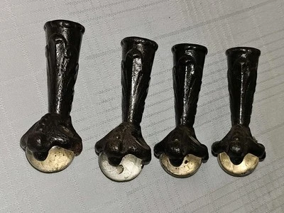 De Colección North Wind Face Bola de Vidrio Hierro Fundido Pie de Garra 4" Patas de Muebles - Juego de 4 Foto 1 de 4