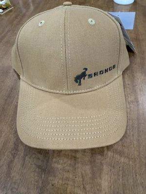 Sombrero Ford Bronco nuevo Foto 1 de 2