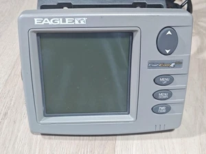 Sonar buscador de peces Eagle FishEasy 250 con transductor, cables, soporte de montaje gris - Imagen 1 de 8