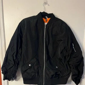 H&M Divided Women's Black Padded Oversized Bomber Jacket XS NWT - Picture 1 of 11