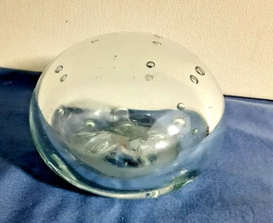 Vintage Kunst Glas Briefbeschwerer kontrollierte Blasen, Bullicante 4" breit SIGNIERT - Bild 1 von 3