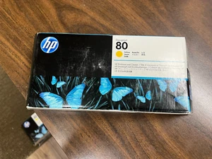 GENUINE HP DESIGNJET 80 YELLOW PRINTHEAD AND CLEANER C4823A FACTORY SEALED - Picture 1 of 3