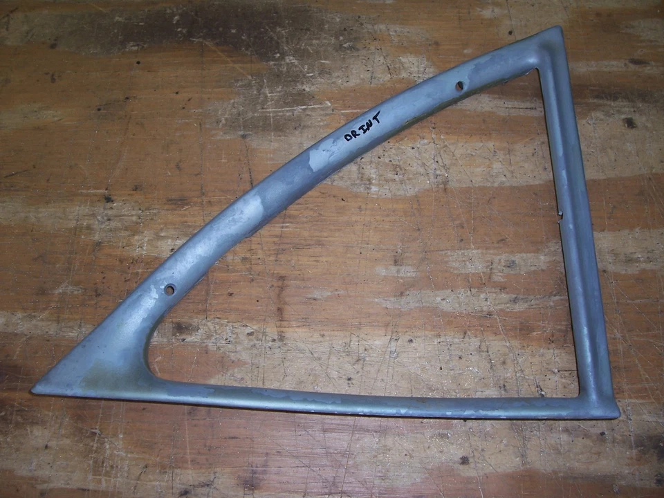 1953 Cadillac Series 62 4 portas sedã interior quarto janela guarnição acabamento D - Imagem 1 de 2