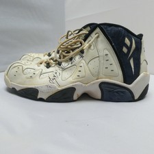 Jayson Williams Game Used Worn Signed Basketball Sneakers Shoes 