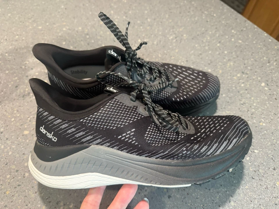 Zapatos Dansko Peonía Mujer 41 Negro Soporte Estabilidad Caminar Cojín Enfermería Foto 1 de 4