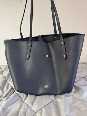 Bolso de Mano Coach 58849 GRANDE de Cuero Mercado Gris Oscuro con Detalle de Bloqueo Giratorio Foto 1 de 4