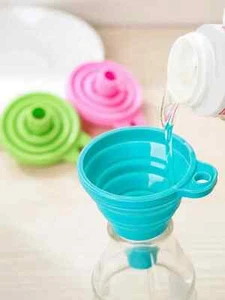 Embudo líquido de cocina plegable de silicona - Color aleatorio enviado Reino Unido... - Imagen 1 de 7