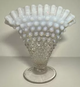 1939-1956 Fenton Opalescent 5.5 Inch Hobnail Fan Vase - Picture 1 of 3