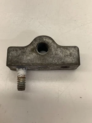 Bloque, riel ajustador - Arctic Cat Panther 2006 Foto 1 de 3