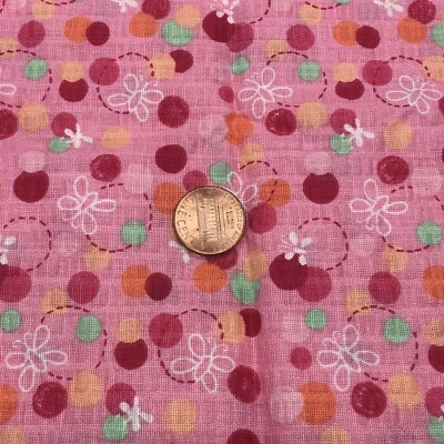 Tela rosa brillante Seersucker con lunares rojos y multicolores 2 yardas x 46" de ancho Foto 1 de 4