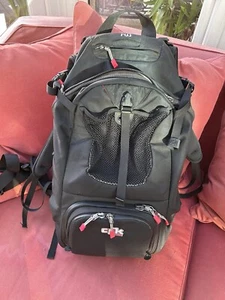 Clik Medium Camera Backpack - Picture 1 of 15