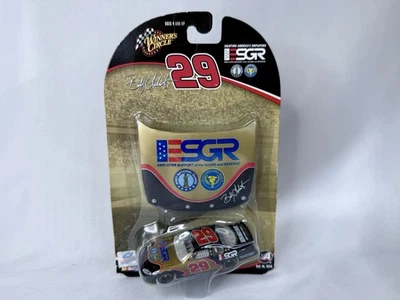 Bobby Labonte #29 ESGR 2004 Monte Carlo 1:64 Winner's Circle Diecast con capucha Foto 1 de 4