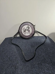 Borsa a tracolla Loungefly Disney Topolino Steamboat Willie oblò con tracolla - Foto 1 di 10