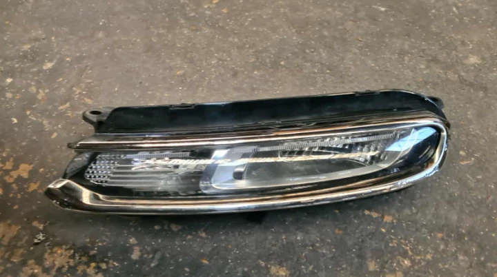 Feux diurnes CITROEN C3 III - Photo 1/1