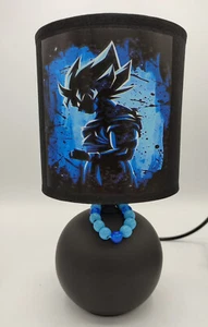 LAMPE DE CHEVET BLEU DRAGON BALL Z DBZ ET CES PERLES LUMINEUSES DANS LA NUIT - Foto 1 di 2