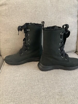 Timberland boots women 7 Rebotl A22qz Dark Green Suede Super Comfortable - Image 1 of 4