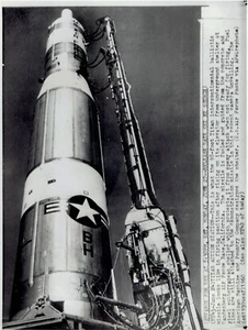 1960 Press Photo Titan Intercontinental Rocket at Vandenberg Air Force Base - Picture 1 of 2
