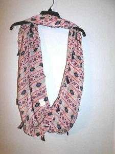 Bufanda Gertex Infinity 20" x 66", formas geométricas y borlas - Imagen 1 de 1