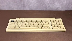 Apple Keyboard II M0487 • Apple Computer Inc. ©️1990 ~No Cords / Untested /Parts - Picture 1 of 14