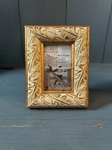 New FURIO Photo Picture Mini Frame 2 x 3 inches (Wood & Gold) - Picture 1 of 6