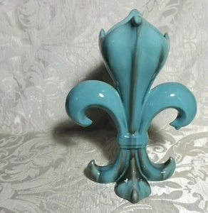Jugendstil Secessionist Majolica Fleur-de-Lys Vase Turquoise Color Vaso maiolica - Picture 1 of 11