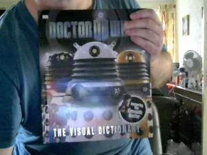 DOCTOR WHO THE VISUAL DICTIONARY MATT SMITH HARDBACK BIRTHDAY SAVE THE ££££s - Picture 1 of 5