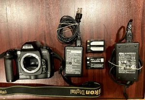 Nikon D100 camera body with accessories, batteries, charger, power supply - Picture 1 of 6