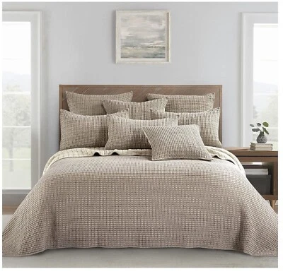 Levtex Home - Mills Waffle - Juego de colcha King - Gofre de algodón topo - Foto 1 de 4