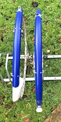 NEW OLD STOCK VINTAGE PAIR BLUEMELS CLUB SPECIAL BLUE MUDGUARDS,COMPLETE - image 1 of 4